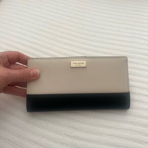 Kate Spade Black and Cream Women's Wallet